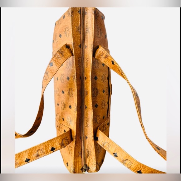 MCM Vintage Visetos SHOPPER  TOTE . Preowned excellent condition.$ today price!! - Picture 6 of 16
